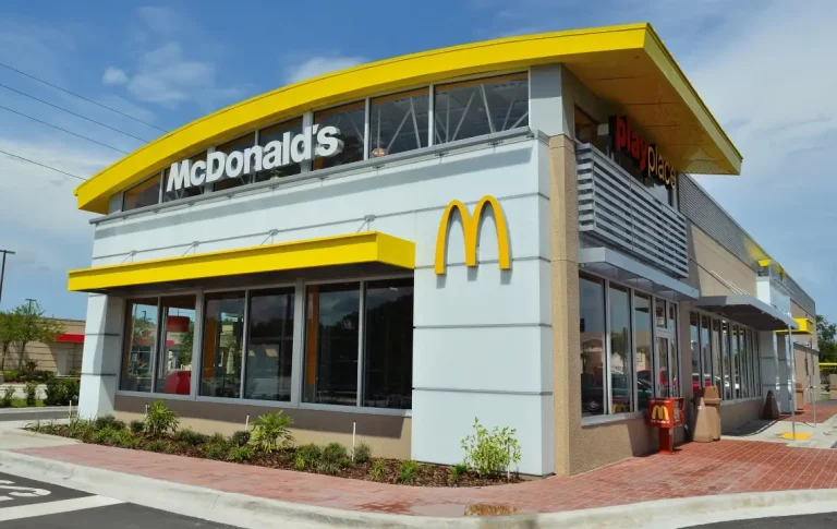 McDonald’s Hiring in the USA: Positions, Salaries and How to Apply